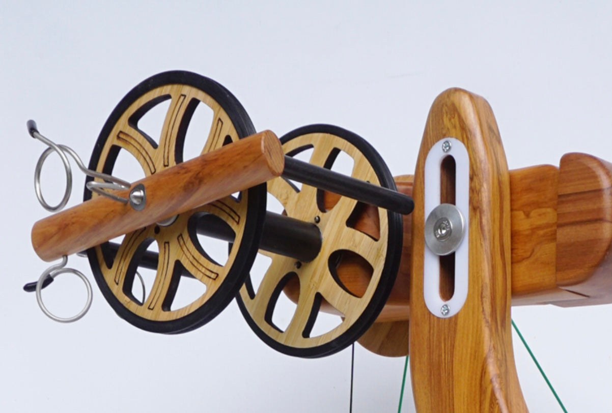 Majacraft Aura spinning wheel