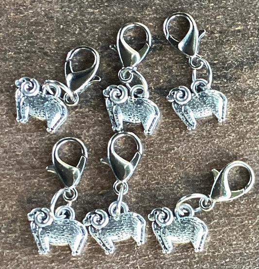 Wooly sheep stitch markers